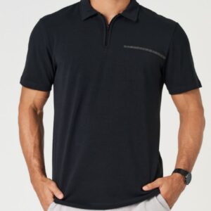 CAMISETA POLO MASCULINA COM ZIPER E DETALHE FRONTAL